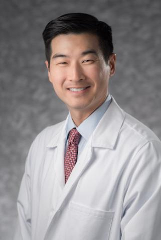 UCSF OHNS's Patrick Ha Receives Teaching Award from Graduating Medical Students